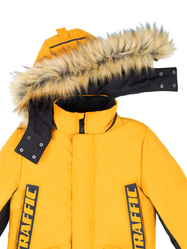 Куртка зимняя для мальчика Nikastyle 4з3321 горчичный капюшон